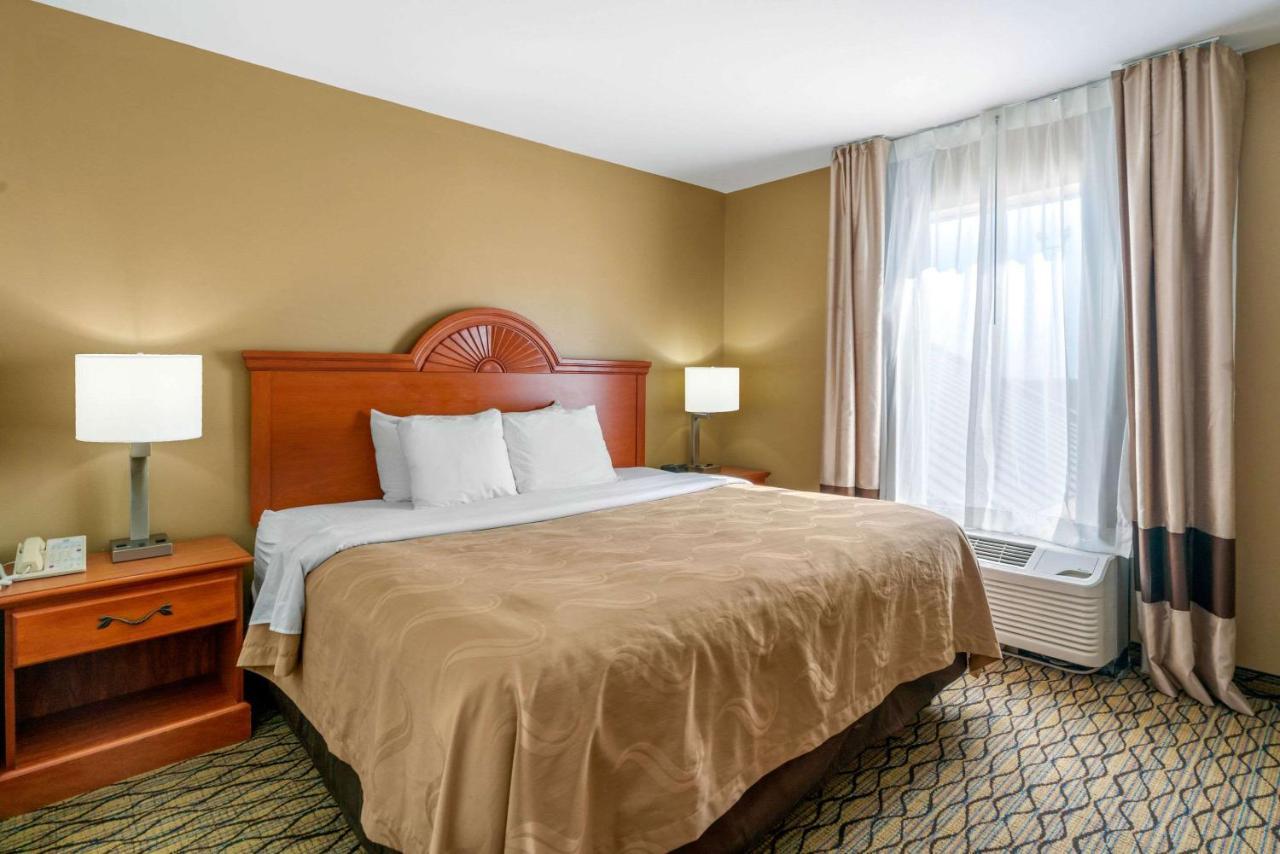 Quality Inn & Suites Jefferson City Esterno foto