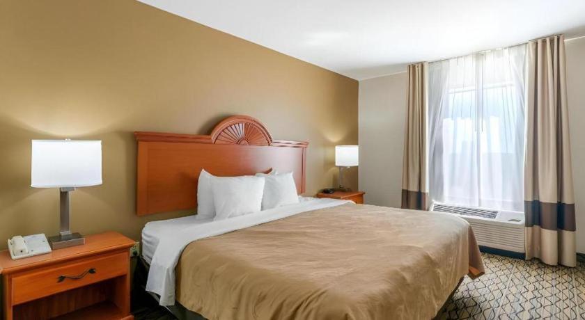 Quality Inn & Suites Jefferson City Esterno foto