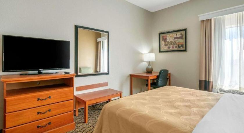 Quality Inn & Suites Jefferson City Esterno foto